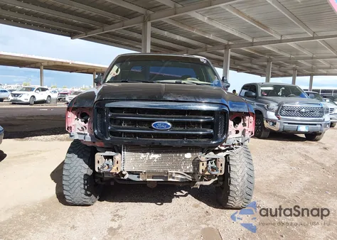 2000 Ford F-250 Lariat/Xl/Xlt z USA, uszkodzony, nr VIN 1FTNX21F0YEE10943